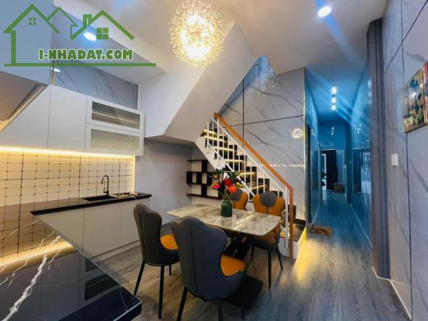 Bán nhà 65m², 2 tầng, 3PN, 3WC, Linh Xuân, Thủ Đức - 4.1 tỷ - 2