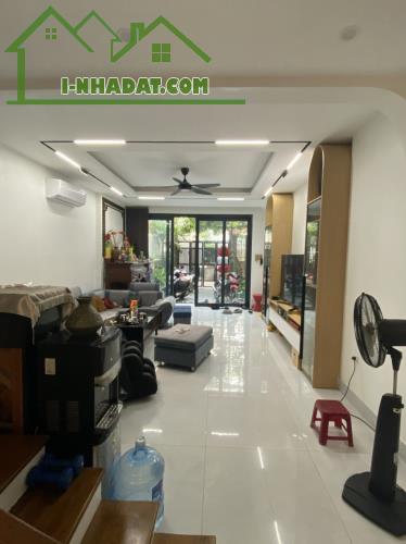 Bán nhà Bồ Đề,Long Biên 4 tầng,90m,mt4.5m oto vào nhà nhỉnh 14 tỷ - 1