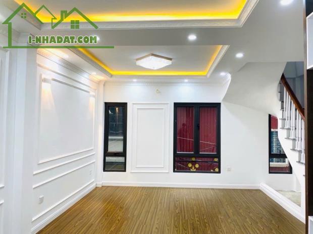 BÁN NHÀ LẠC LONG QUÂN - CẦU GIẤY - HÀ NỘI - 39M2 - 5