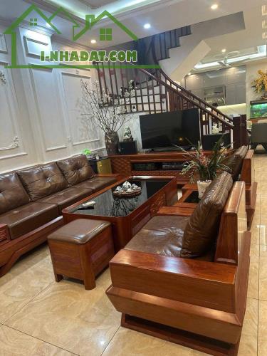 Đỉnh nóc kịch trần Bồ Đề 53m2 x 5T lô góc gara full nội thất ngõ thông kinh doanh. 13,9tỷ - 5