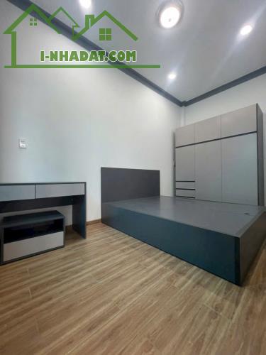 Nhà Trệt Lầu P. Định Hoà , TDM. Căn góc 1 trệt 1 lầu đường ô tô thông Quốc lộ 13 - 4