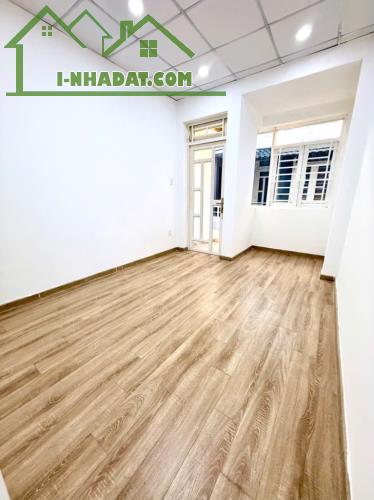 NHÀ ĐẸP ĐÓN TẾT -  VÀO Ở NGAY - GẦN CV LÀNG HOA CÂY TRÂM P9 GV - DT 43M² - 2 TẦNG LẦU