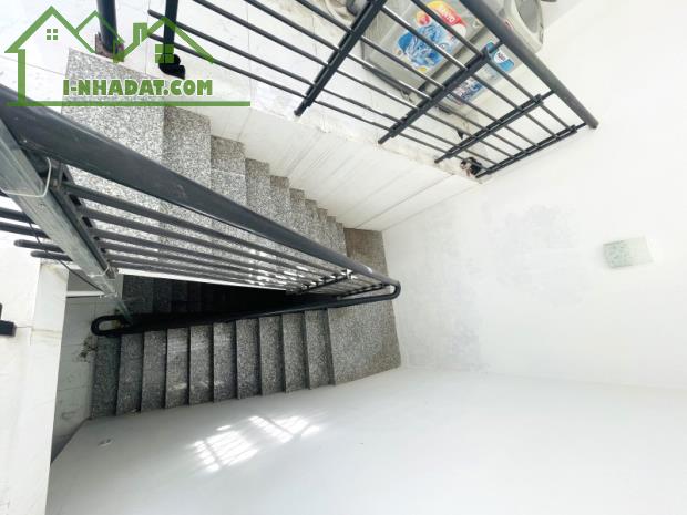 Bán Nhà 5 Tầng Hẻm xe Tải 202m2_9*23 DT 50tr.th Quốc lộ 13, Hiệp Bình Phước Thủ Đức - 1