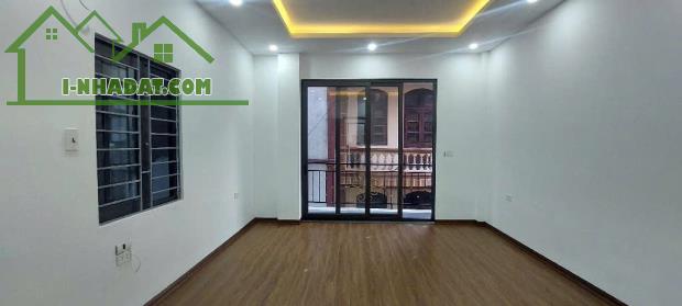 BÁN NHÀ TRƯƠNG ĐỊNH, Ô TÔ ĐỖ GẦN, Ở LUÔN, 45M2 GIÁ CHỈ 7.X TỶ