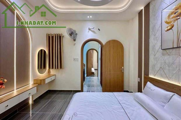 Bán nhà hẻm Phạm Văn Chiêu, Gò Vấp, 3.7m x 10.5m, 42.3 m², 4 tầng - Giá 5.95 tỷ TL - 3