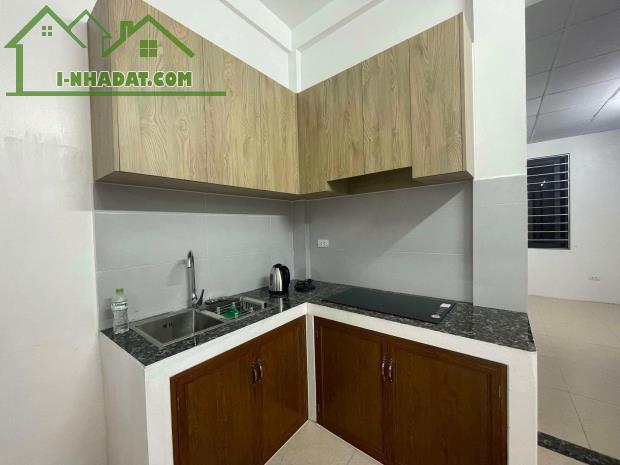 Cho thuê căn hộ 55m2, 2 ngủ, 1 WC chỉ 6 Triệu ở gia đình Phố Khương Đình, Thanh Xuân - 1