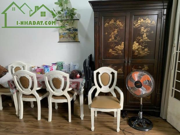 Nhà 1/ phước bình DT 55m cấp 4 giá tốt, khu tiện ích