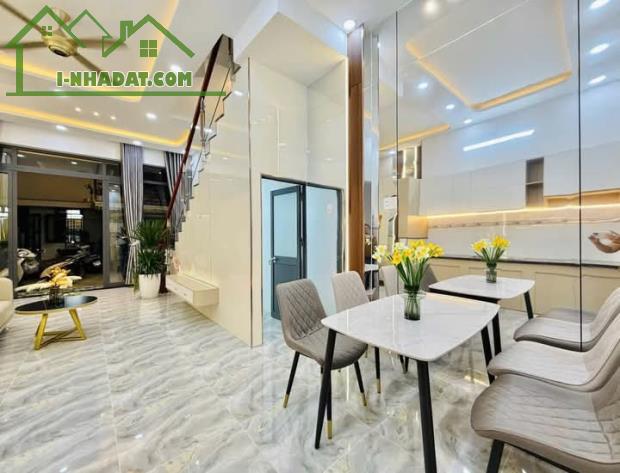 Chủ cần thanh lí gấp căn Đặng Dung. Phường Tân Định.Quận 1. DT 55m ². Giá 3 tỷ