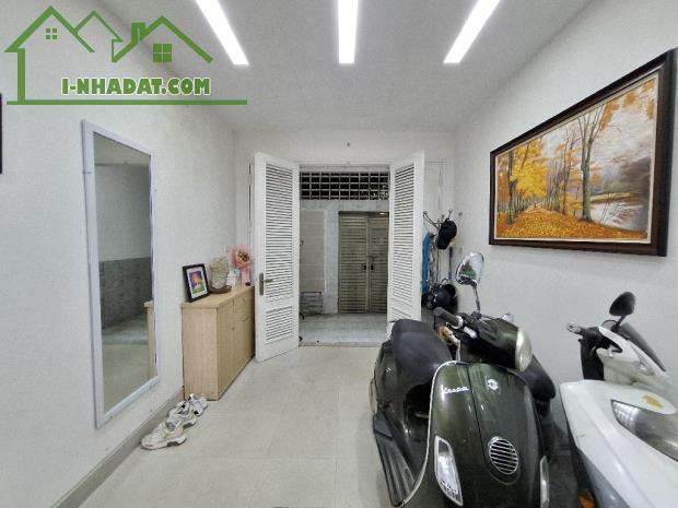 Hào nam đống đa .ngõ ô tô gần phố ,trước nhà sân rông thoáng ở sướng - 1