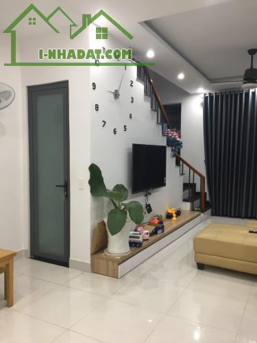 Bán gấp nhà HXH Dương Tử Giang, P15, Quận 5. Ngay Bệnh Viện Chợ Rẫy, Giá 2tỷ550. Thuê 15tr - 3