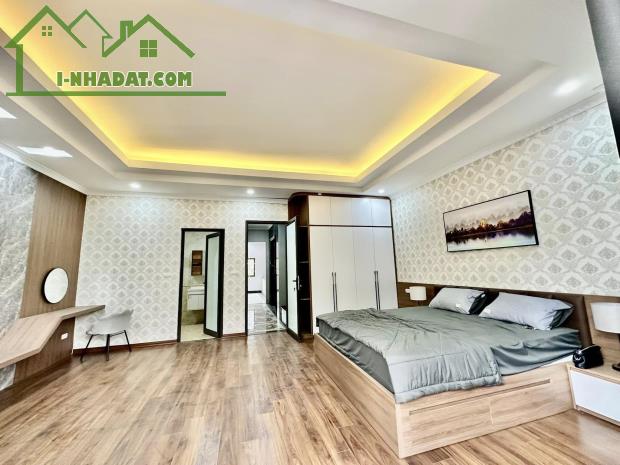 **Hoa hậu! Nhà Phúc Lợi - Vìa hè ô tô tránh kinh doanh - 99m2*5T*6m, 4 ngủ, thang máy - 3