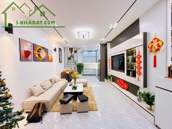 Bán Nhà 38,35m2, 5 Tầng, chiều ngang 5m Giá Chỉ 6 Tỷ Quận Đống Đa - 3
