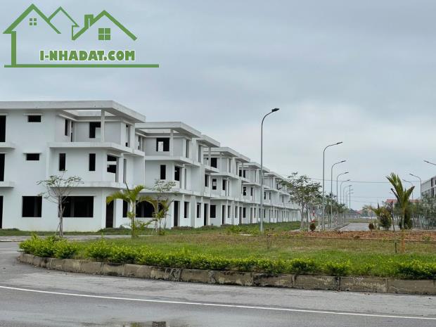 Tôi chính chủ cần bán lô BTSL4, 200m² Tại KĐT Núi Long,Thanh Hóa