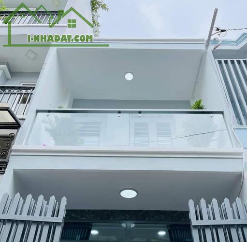 Nhà mới xây 1 lầu 2 PN 100% BTCT, Giá 1.78 tỷ ở Bình Tân.