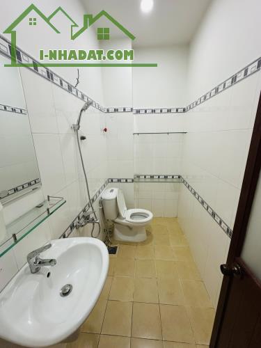 Chia gia tài, bán gấp nhà hẻm xe hơi Lê Văn Quới 3 tầng, khu sầm uất, 60m2, nhỉnh 6 tỷ, TL