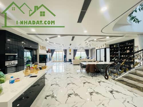 NZO0FI🏬 Đầu Tư Tòa Nhà Kết Hợp Penthouse, Lợi Nhuận Hấp Dẫn