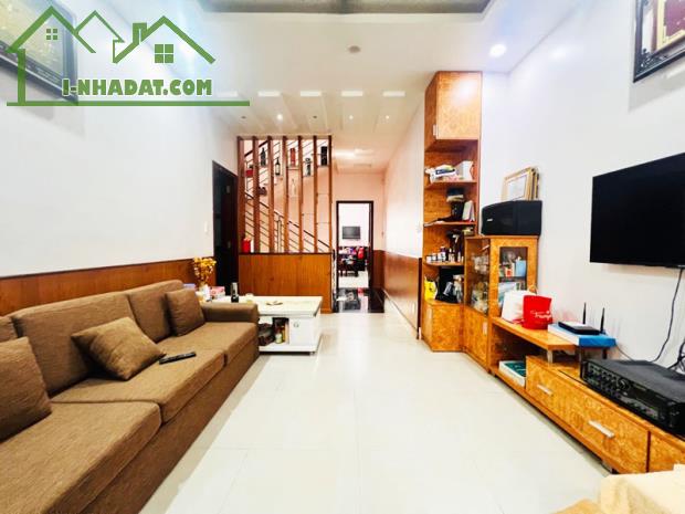 Nhà mặt tiền Nguyễn Thanh Tuyền, 4 tầng đúc, Tân Bình, 5.5x16m, 77m2, nhỉnh 16 tỷ TL - 2