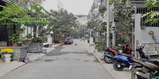 LIỀN KỀ GREEN PARK 319 VĨNH HƯNG HOÀNG MAI - Ô TÔ NGỦ LÔ GÓC 4 TẦNG 121M2 CHỈ 22.5 TỶ TL. - 1