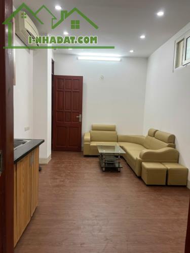 Cho thuê căn hộ chung cư  Giáp Nhất -  Thanh Xuân 50m2, 2 ngủ, chỉ 7 triệu - Full đồ - 1