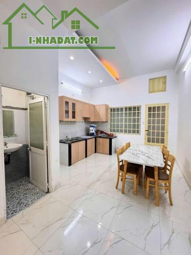 Bán Nhà Bình Tân - Đường Hương Lộ 2 - Ngã Tư Bốn Xã - 46m2-  chỉ 3 tỷ 850