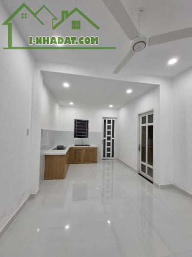 Nhà mới tinh, 210m2,  Phạm Thị Giây, Hóc Môn - 2