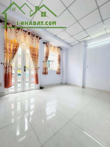 2 TẦNG ĐẸP - 36M2- 3 PHÒNG NGỦ - NGAY GẦN MÃ LÒ - GÒ XOÀI - SÁT MẶT TIỀN - GIÁ CHỈ HƠN 3 T - 3