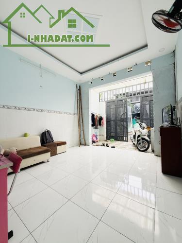 Chủ bán nhà 4x13m- 52m²- trệt lầu Tân Chánh Hiệp 08 Quận 12 giá rẻ 2.2 tỷ