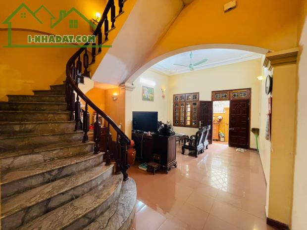 NHÀ 73M2*4T TRƯƠNG ĐỊNH, NGÕ Ô TÔ TRÁNH, 2 MẶT THOÁNG - 2