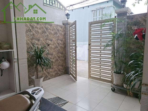 BÁN NHÀ ĐÌNH PHONG PHÚ, QUẬN 9 - HẺM 5M - 70M2 - 2 TẦNG BTCT - NHỈNH 4 TỶ - 2