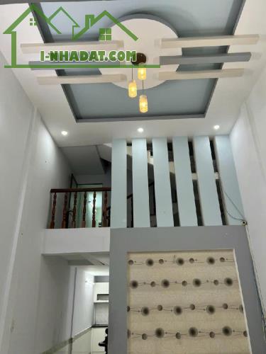 NHÀ B.ÁN CÂY TRÂM P8 GV - GIÁP  QUANG TRUNG - HẺM THÔNG SÁT MẶT TIỀN - DT 48M² - 3 TẦNG - 3