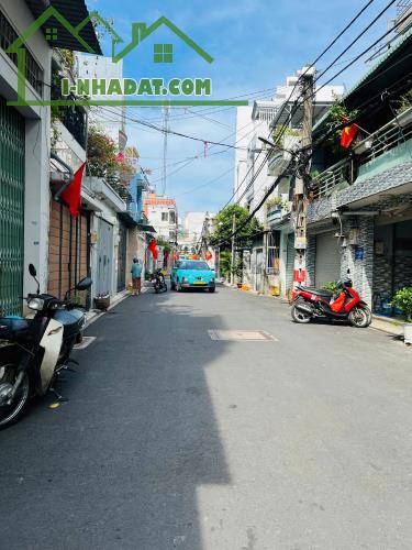 Bán nhà Tân Phú cấp 4, DT: 6x26m, công nhận 157.3m2, giá 10.5 tỷ - 1