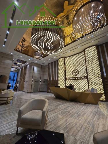 BÁN BIỆT THỰ LK GRANDEUR GIẢNG VÕ, DT 122M2 x 7T, MT 8M, GIÁ 77,6 TỶ.