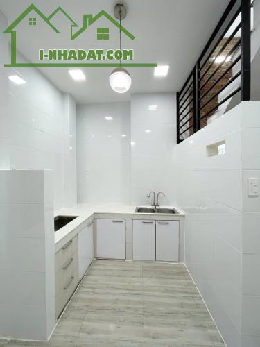 Nhà SHHC 4.4*11m/2lầu/4PN/3Toilet hẻm thông 39 Dạ Nam P2Q8 - 2