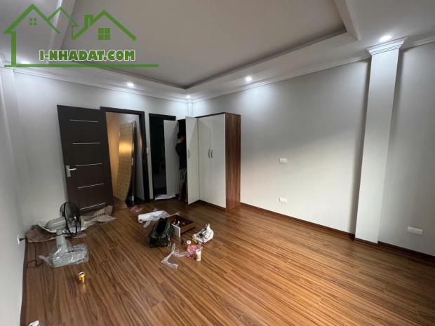 Cho thuê nhà ngõ 281 Trương Định, 35m2, 5 tầng, 15 Triệu - cho ở nhóm tối đa 6 người - 1