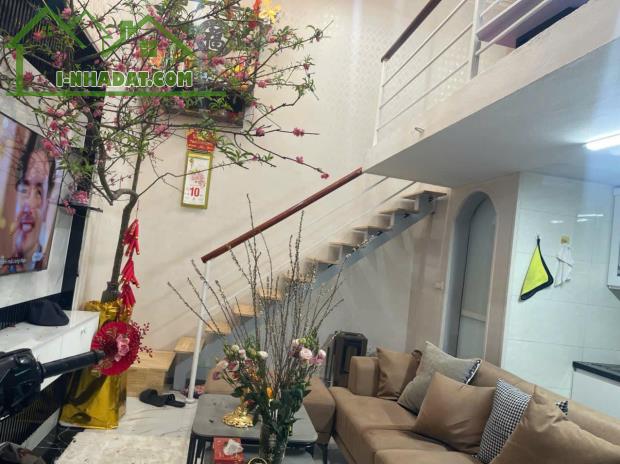 Bán nhà Trương Định gần phố - gần hồ Đền Lừ - tiện ích - 20m ra ô tô tránh, hơn 5 tỷ rưỡi