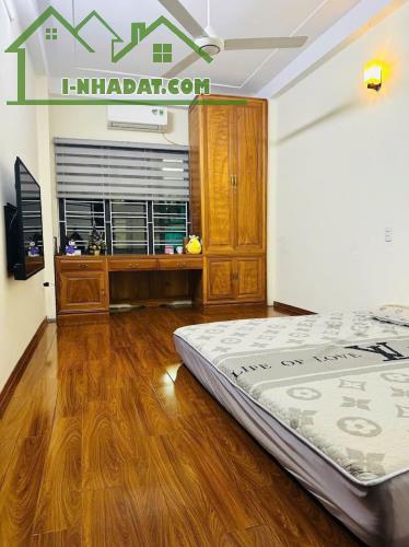 Bán nhà phố Trương Định, Hoàng Mai 32m, 5 tầng. Giá: 6.1 tỷ - 2