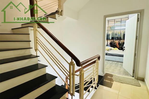 Bán nhà Nguyễn Đình Chính Phường 15 Phú Nhuận, Xe hơi 48m² 3 Tầng BTCT - Giá 7.7 tỷ TL - 3