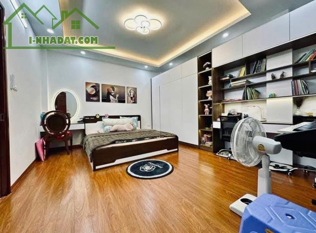 Bán gấp nhà Ngọc Lâm giảm 400tr nhà  38m², chỉ 6.3 tỷ – Ô tô đỗ gần, tiện ích đầy đủ - 1