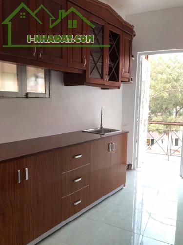 Cho thuê nhà riêng ngõ 65 Phố Đặng Văn Ngữ, 40m2, 2 tầng, 4 ngủ, 11 Triệu