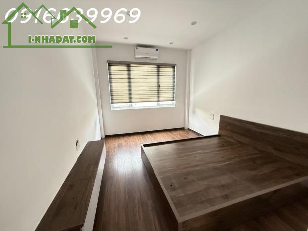 Bán nhà Đội Cấn, 45m², 5 tầng, 30m ra phố, ngõ rộng, chỉ hơn 9 tỷ! - 1