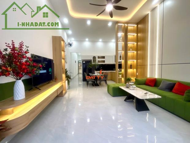 Nhà hẻm Đặng Văn Ngữ full nội thẩ gần ĐH Tây Nguyên