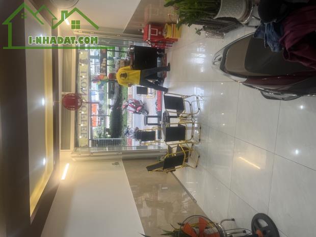 Bình thạnh bán nhà mặt tiền phường 13 nhà ngang 4,1m 7 tầng btct tặng nội thất chỉ 9,6 tỷt - 2