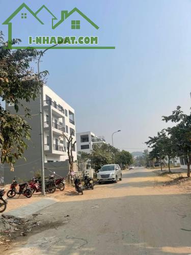 NHÀ XÂY THÔ TẠI KĐT MỚI XUÂN HÒA - TP PHÚC YÊN