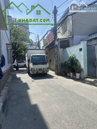BÁN NHÀ 1 TRỆT 2 LẦU, DT ĐẤT 40M2 SHR GIÁ NHỈN 3 TỎI - 1