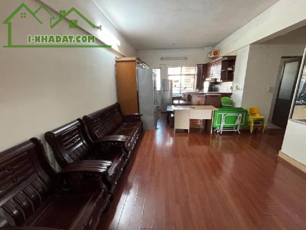 BÁN CHUNG CƯ CAO CẤP KĐT VIỆT HƯNG_LONG BIÊN.  DT: 80m².    Tầng trung.   Giá: 3,4tỷ