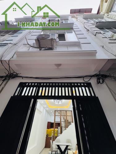 Nhà đẹp Thượng Thang 34m 4 tầng nhỉnh 5 tỷ