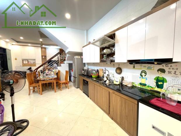 Cần tiền bán nhà vị trí hoa hậu Ngọc Thụy Long Biên 61m 4 tầng mặt tiền10m chỉ hơn 8 tỷ - 3