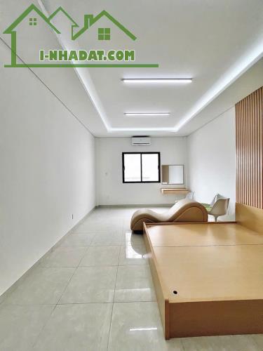 Mặt tiền KD Luỹ Bán Bích 6 tầng có thang máy -110m2 có 10P giảm còn 22 tỷ hơn - 1