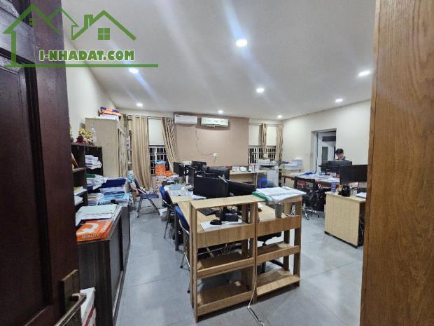 Quận 7. Khu Dân Cư Tân Quý Đông. p Tân Phong. 12x25m. 3 Tầng. 44 Tỷ. BÁN.HIẾM - 2