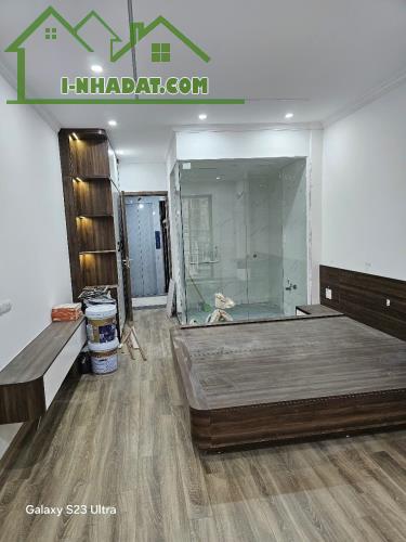 Bán nhà phân lô ôtô đậu tận cửa– số 55A ngõ 159 Pháo Đài Láng, 40m2 -7 tầng – thang máy - 3